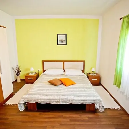 Апартаменты In With Sea View, Terrace, Air Conditioning, Wifi 3617-5 *