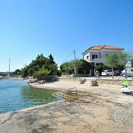 Apartment In With Sea View, Terrace, Air Conditioning, Wifi 3617-5 Poljana (Ugljan)