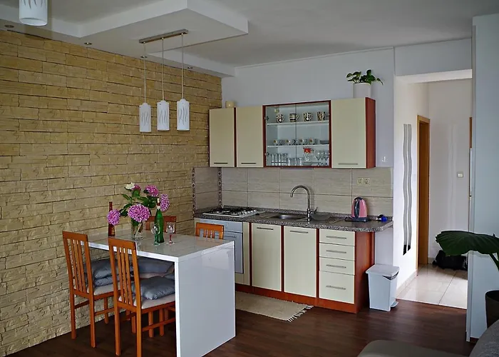 In With Sea View, Terrace, Air Conditioning, Wifi 3617-5 Апартаменты Poljana (Ugljan)