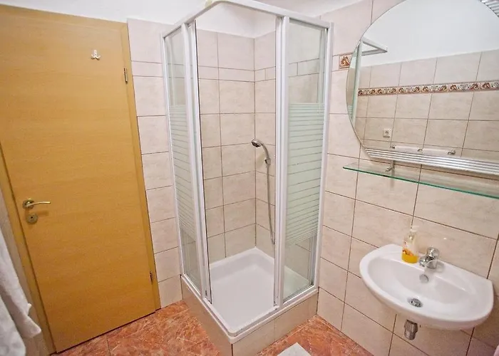 아파트 In With Sea View, Terrace, Air Conditioning, Wifi 3617-5 *